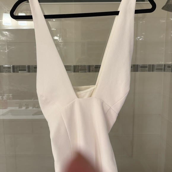 French Connection Elegant White Sleeveless with Criss Cross Back Dress Size Med - Picture 8 of 8